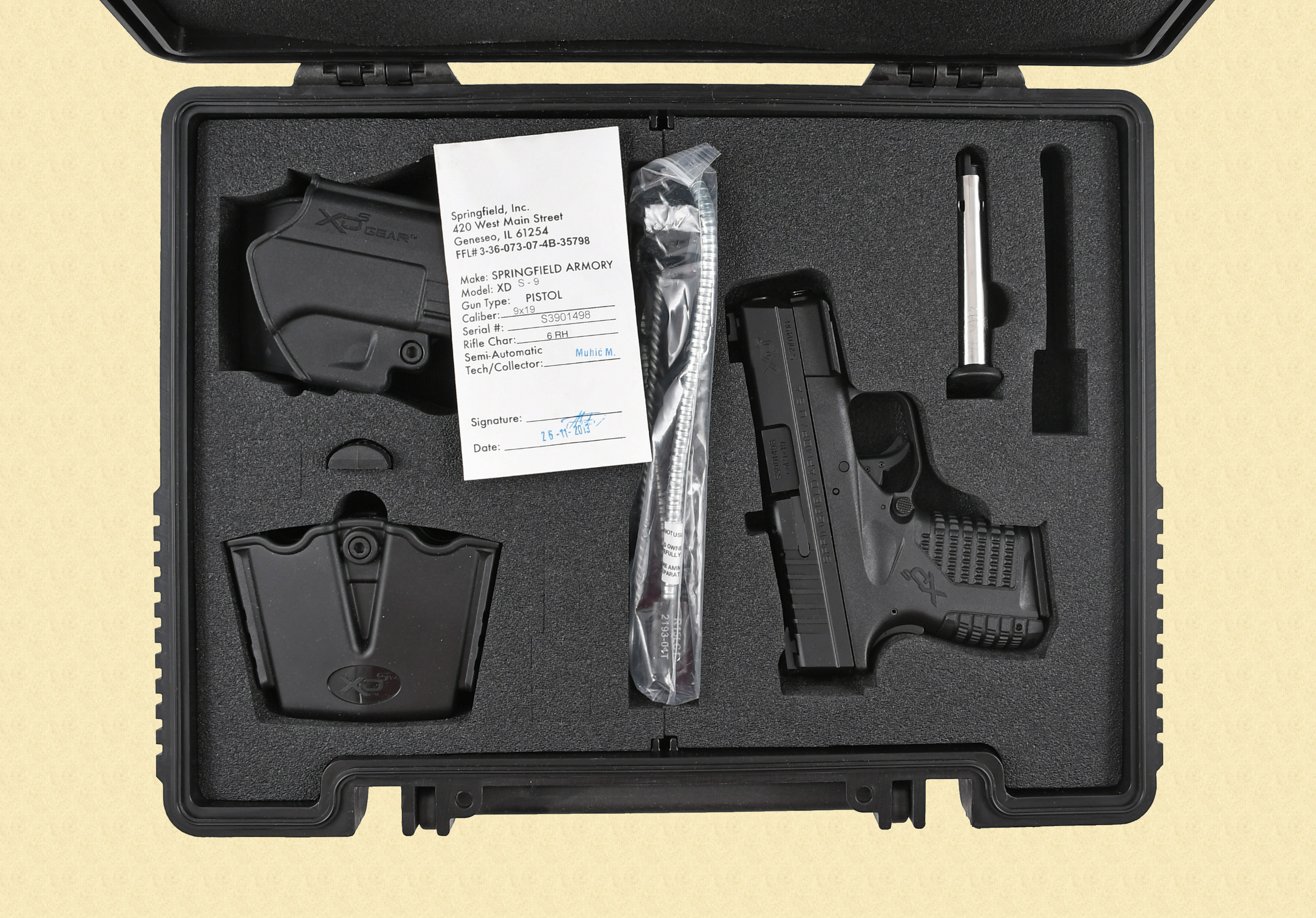 Hand Guns & Pistols | Simpson Limited